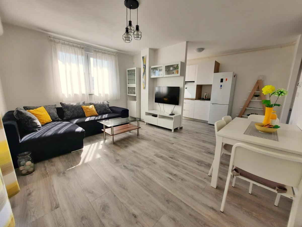 Apartment Mrvica Near The Zagreb Airport Велика-Горица Экстерьер фото