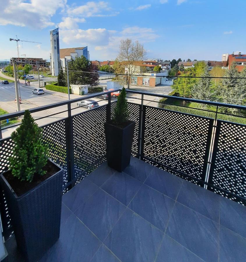 Apartment Mrvica Near The Zagreb Airport Велика-Горица Экстерьер фото